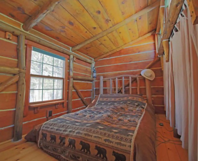 Cabin near Grand Canyon